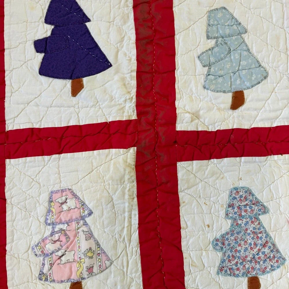 Quilt Sunbonnet Sue Applique Vintage 1972 Handmade 50.5x70  Folk Art Red White